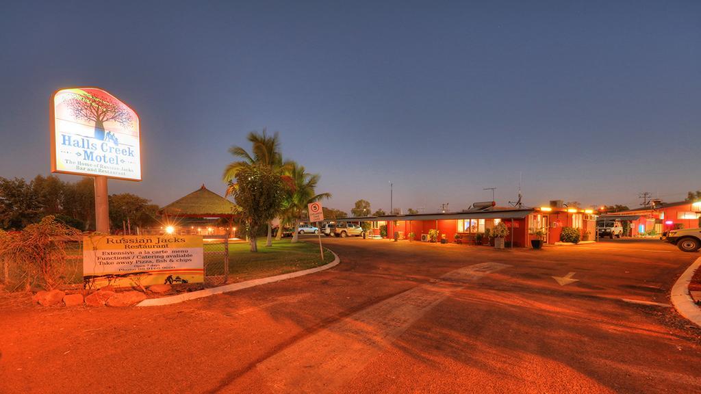 Halls Creek Motel Eksteriør bilde