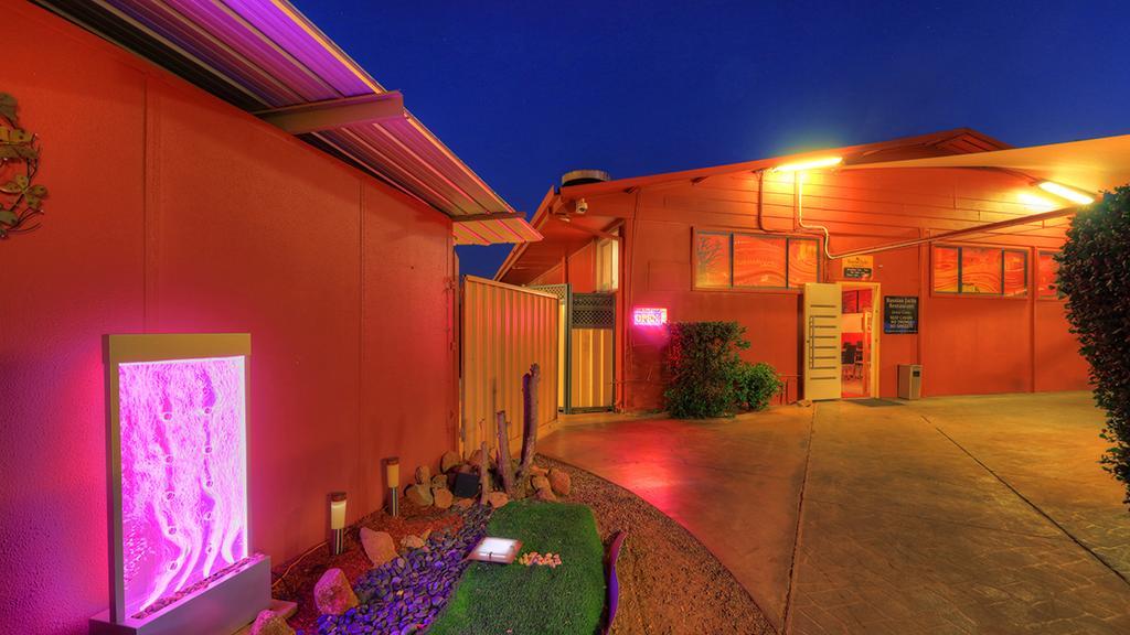 Halls Creek Motel Eksteriør bilde